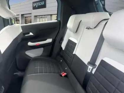 Photo 10 Citroën C3  1.2 Hybride 110ch MAX