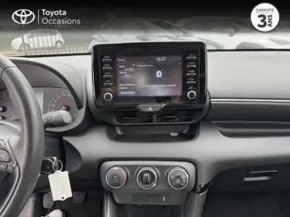 Photo 14 Toyota Yaris  70 VVT-i Dynamic 5p MY22