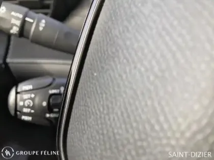 Photo 13 Peugeot 208  1.2 PureTech 75ch S&S Style