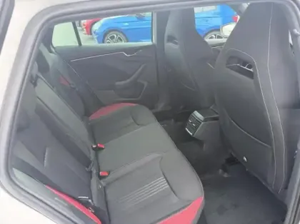 Photo 8 Skoda Kamiq  1.0 TSI Evo 110ch Monte-Carlo DSG7