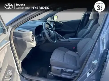 Photo 10 Toyota C-HR  1.8 Hybride 140ch Graphic MY26