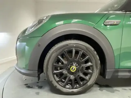 Photo 8 Mini Mini Gén. III (F56) Ph3 Edition Premium Plus 3