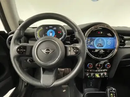 Photo 6 Mini Mini Gén. III (F56) Ph3 Edition Premium Plus 3