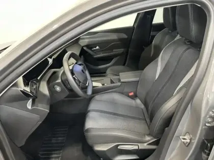 Photo 8 Peugeot 308  SW 1.2 Hybrid 145ch Allure e-DCS6