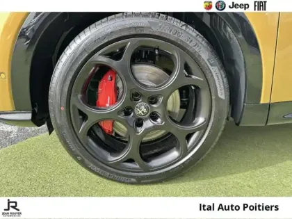 Photo 8 Alfa Romeo Tonale  1.5 Ibrida 175ch Veloce TCT