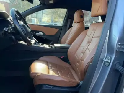 Photo 7 DS DS 7  Crossback PureTech 180ch Grand Chic Automatique 9cv 119g