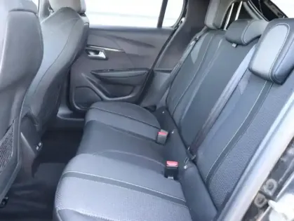 Photo 9 Peugeot 208  e- 136ch GT