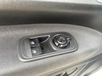 Photo 11 Fiat 500  e 118ch Icône