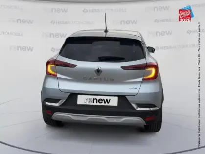 Photo 6 Renault Captur  1.6 E-Tech hybride 145ch Intens -21 Camera GPS