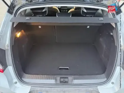 Photo 13 Renault Captur  1.6 E-Tech hybride 145ch Intens -21 Camera GPS