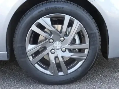 Photo 10 Peugeot 208 Gén. II Ph1 NG Style 5