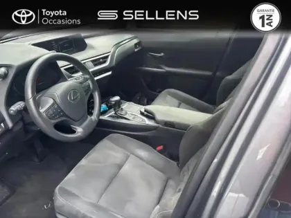 Photo 10 Lexus UX  250h 2WD Premium Edition MY22