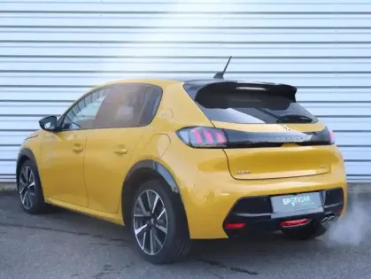 Photo 7 Peugeot 208  1.2 PureTech 130ch S&S GT EAT8