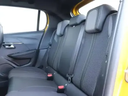 Photo 17 Peugeot 208 Gén. II Ph1 NG GT 5