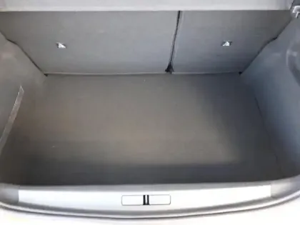 Photo 15 Peugeot 208 Gén. II Ph1 NG GT 5