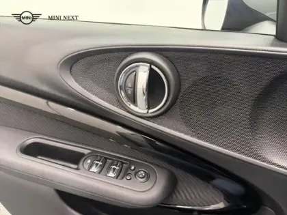 Photo 12 Mini Mini Clubman One 102ch Kensington BVA7 Euro6d-T