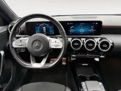 Photo 9 Mercedes Classe A  200 d 150ch AMG Line 8G-DCT