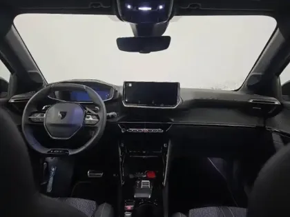 Photo 11 Peugeot 208  1.2 Hybrid 110ch GT e-DCS6