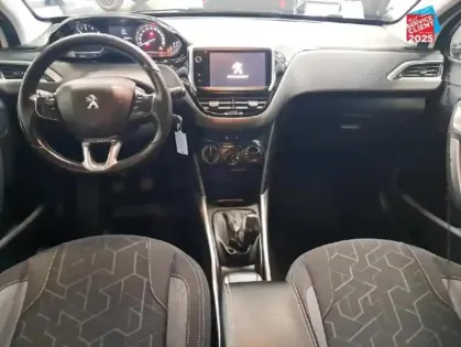 Photo 14 Peugeot 2008  1.2 PureTech 110ch Style S&S