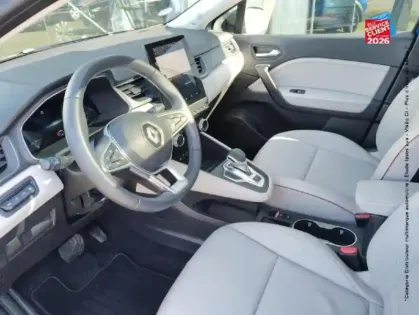 Photo 14 Renault Captur  1.6 E-Tech hybride 145ch Iconic