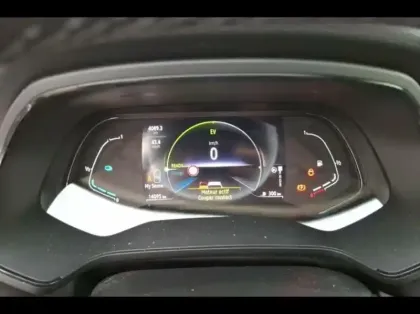 Photo 8 Renault Captur  1.6 E-Tech hybride 145ch Techno