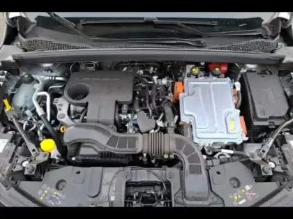 Photo 14 Renault Captur  1.6 E-Tech hybride 145ch Techno