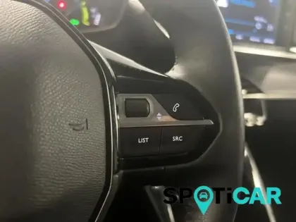 Photo 13 Peugeot 2008  e- 136ch Allure