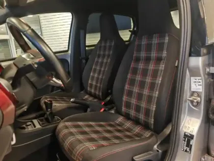 Photo 9 Volkswagen Up ! 1.0 115ch BlueMotion Technology GTI 5p