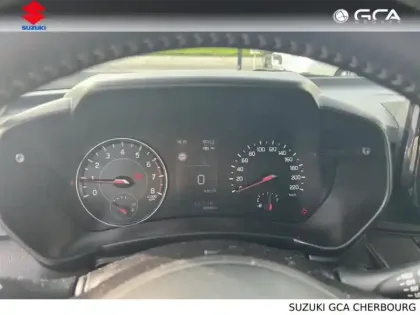 Photo 7 Suzuki Swift  1.2 Hybrid 83ch Pack