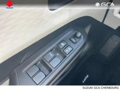 Photo 11 Suzuki Swift  1.2 Hybrid 83ch Pack