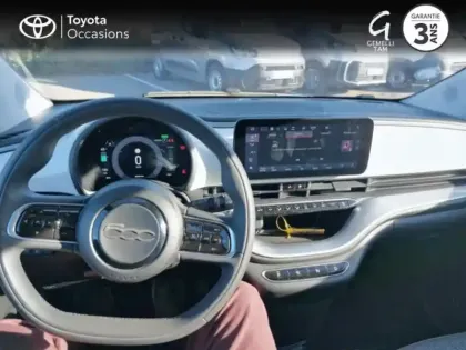 Photo 7 Fiat 500  3+1 e 118ch Icône