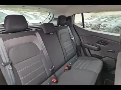 Photo 10 Dacia Sandero  1.0 TCe 90ch Stepway Essential -24