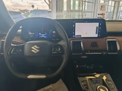 Photo 9 Suzuki Vitara  174ch 61kWh Style