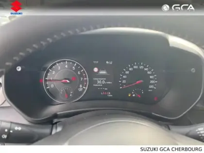 Photo 7 Suzuki Swift  1.2 Hybrid 83ch Pack