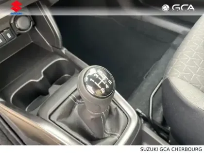 Photo 8 Suzuki Swift  1.2 Hybrid 83ch Pack