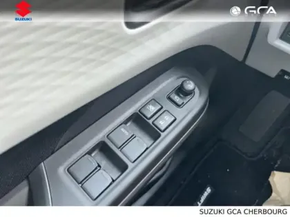 Photo 11 Suzuki Swift  1.2 Hybrid 83ch Pack