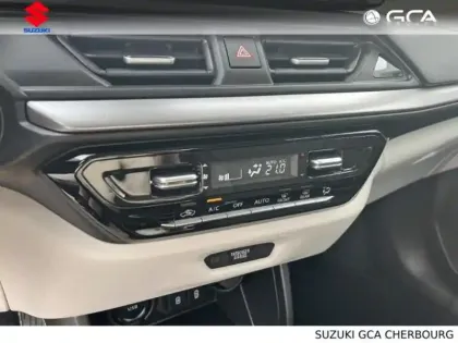 Photo 10 Suzuki Swift  1.2 Hybrid 83ch Pack