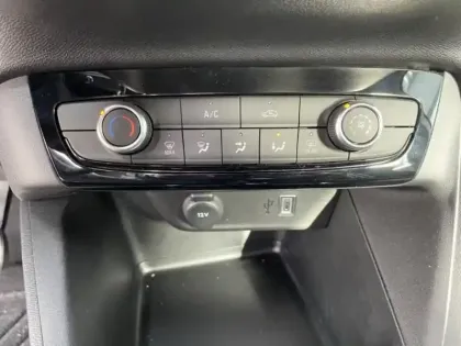 Photo 13 Opel Corsa  1.2 Turbo Hybrid 110ch GS e-DCT6