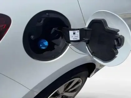 Photo 9 Renault Clio  1.5 Blue dCi 100ch Evolution