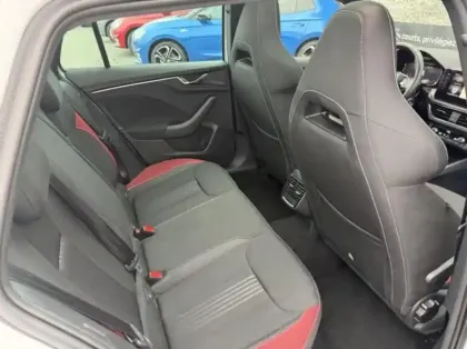 Photo 8 Skoda Kamiq  1.0 TSI Evo 110ch Monte-Carlo DSG7