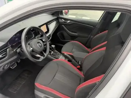 Photo 6 Skoda Kamiq  1.0 TSI Evo 110ch Monte-Carlo DSG7