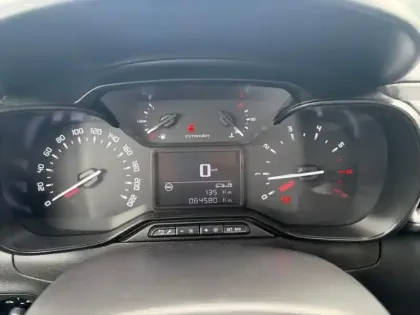 Photo 8 Citroën C3  1.2 PureTech 83ch S&S YOU!