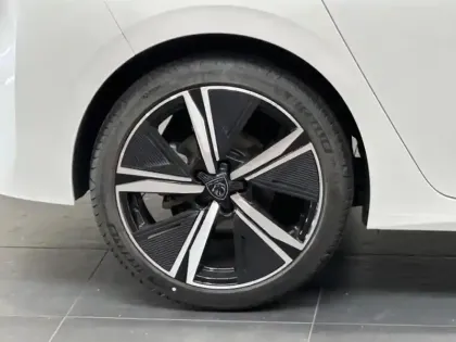 Photo 10 Peugeot 308  1.2 PureTech 130ch S&S GT EAT8