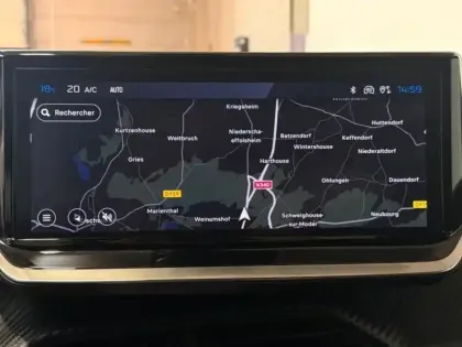 Photo 11 Peugeot 2008  1.2 Hybrid 145ch Allure e-DCS6