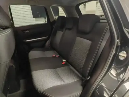 Photo 8 Suzuki Vitara  1.4 Boosterjet Hybrid 110ch Privilège Auto MY25