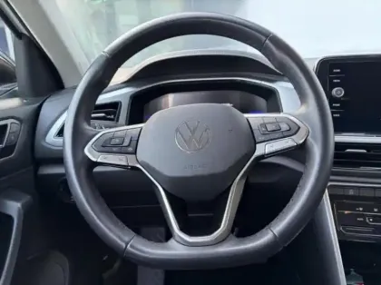 Photo 9 Volkswagen T-roc  1.0 TSI 110ch Life