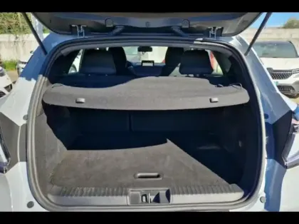 Photo 11 Renault Captur  1.6 E-Tech full hybrid 145ch Evolution