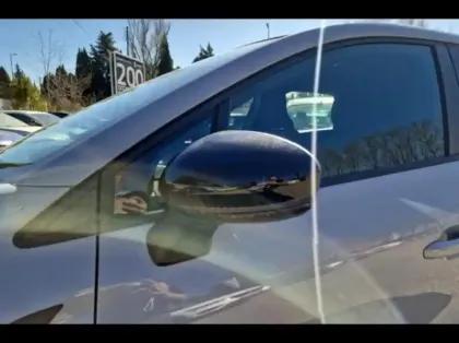 Photo 14 Renault Captur  1.6 E-Tech full hybrid 145ch Evolution