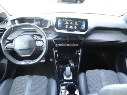 Photo 7 Peugeot 208  e- 136ch GT