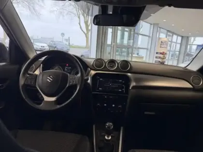 Photo 11 Suzuki Vitara  1.4 Boosterjet Hybrid 129ch Privilège